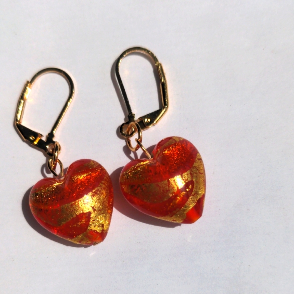 New Murano Heart-Shaped Gold & Red Earrings. Drop, Dangle. 1 1/2"  Gold Plated - Picture 4 of 5